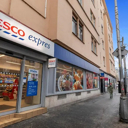 Lägenhet Bratisheart *